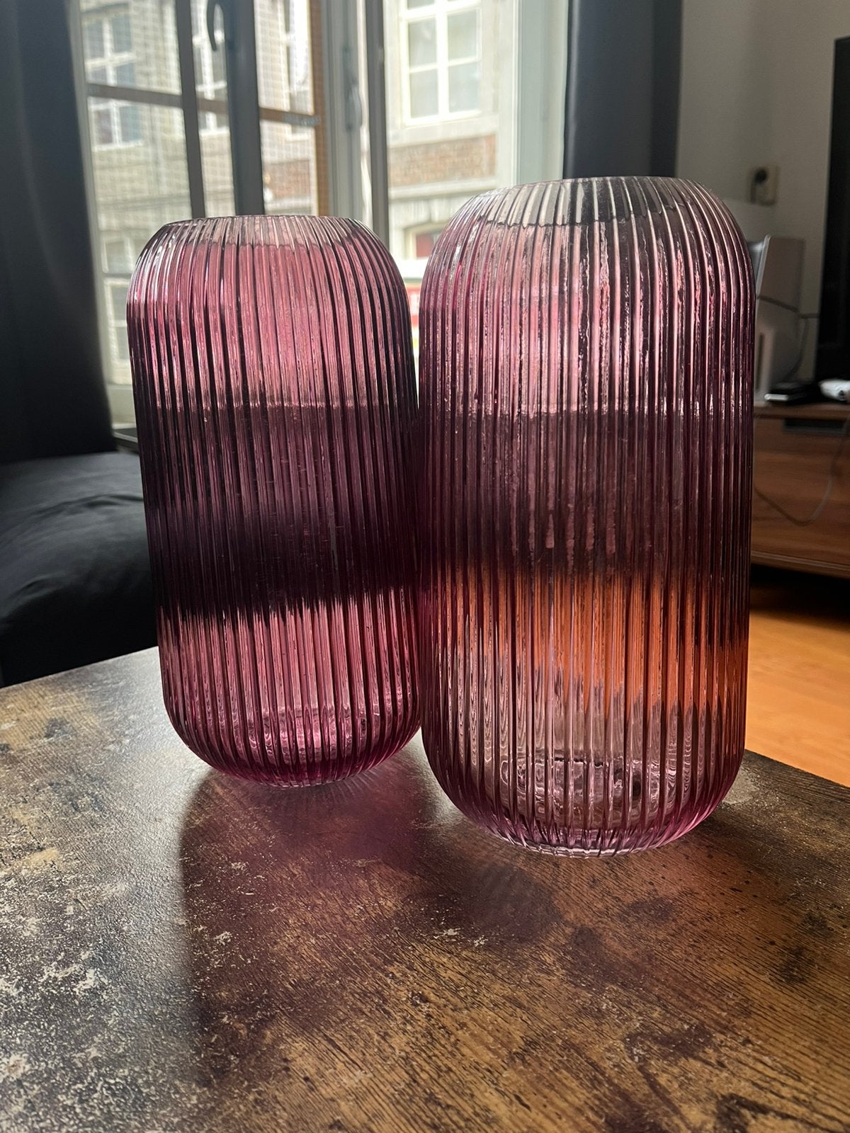2 vazen glas ribbel HEMA donker roze, Ophalen, Zo goed als nieuw, Roze, Glas