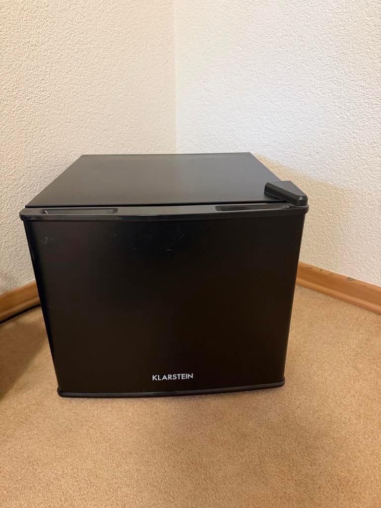 Klarstein Minikoelkast - Compact en Stijlvol, Witgoed en Apparatuur, Koelkasten en IJskasten, Ophalen, Zonder vriesvak, Minder dan 45 cm