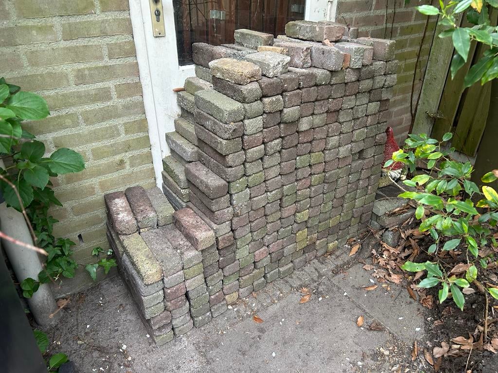 Gebruikte betontegels - gratis, Doe-het-zelf en Verbouw, Tegels, Ophalen, Overige materialen, Gebruikt, 20 tot 40 cm