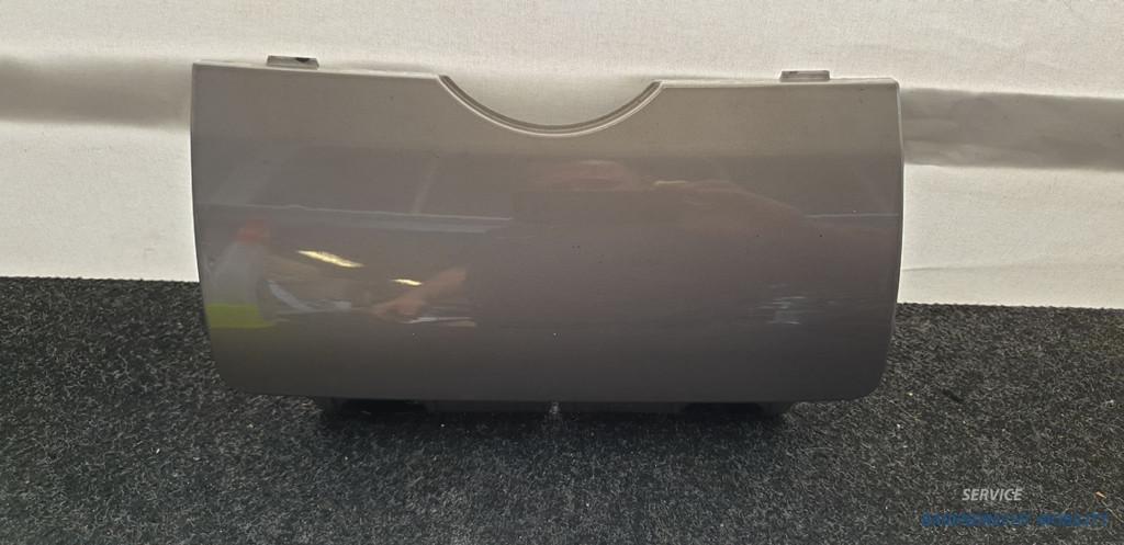 Afdekkap trekhaak gat bumper W251 R klasse Mercedes A2518850