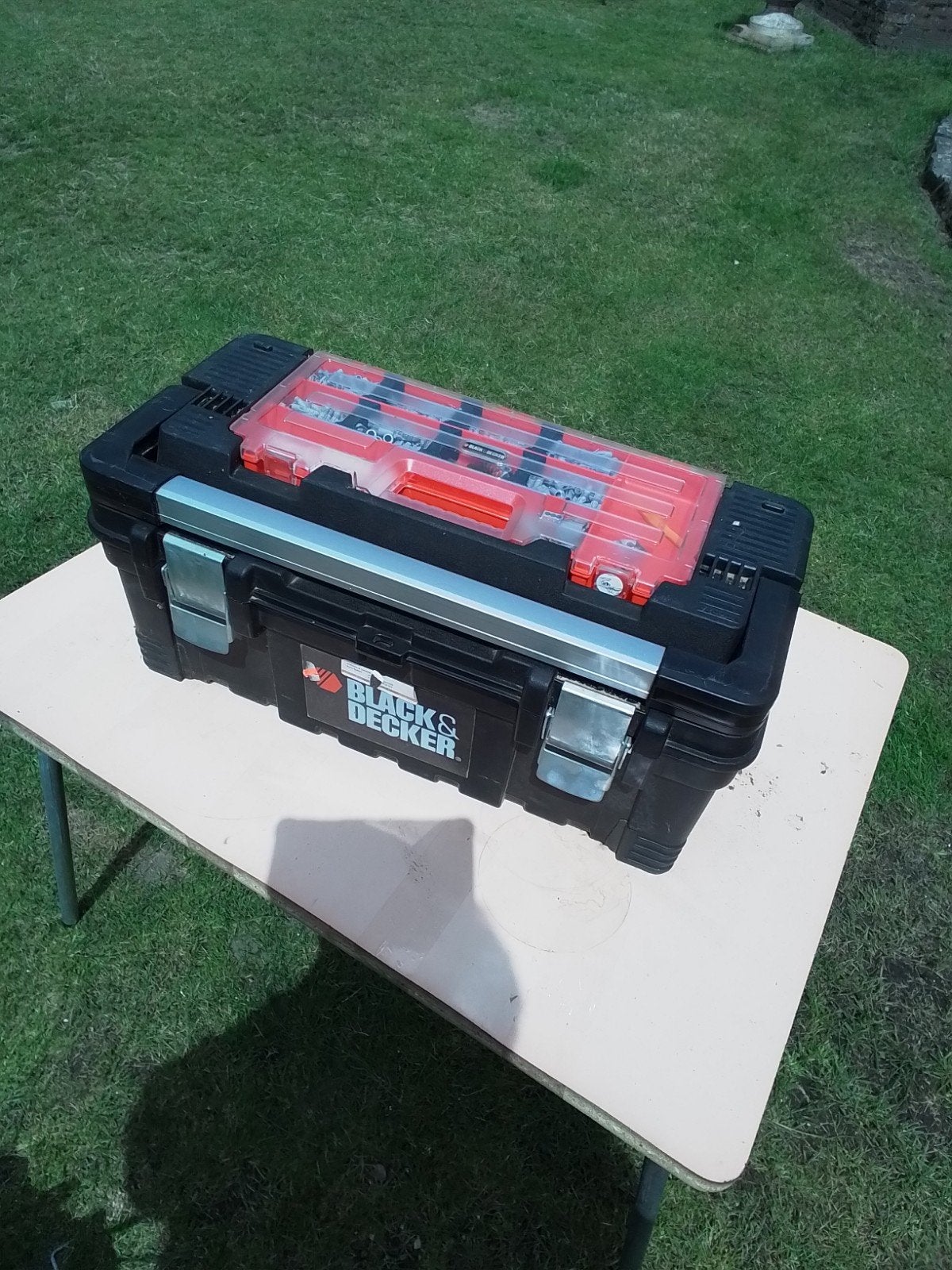 15409) BLACK&DECKER  gereedschap koffer  met inhoud, Ophalen of Verzenden
