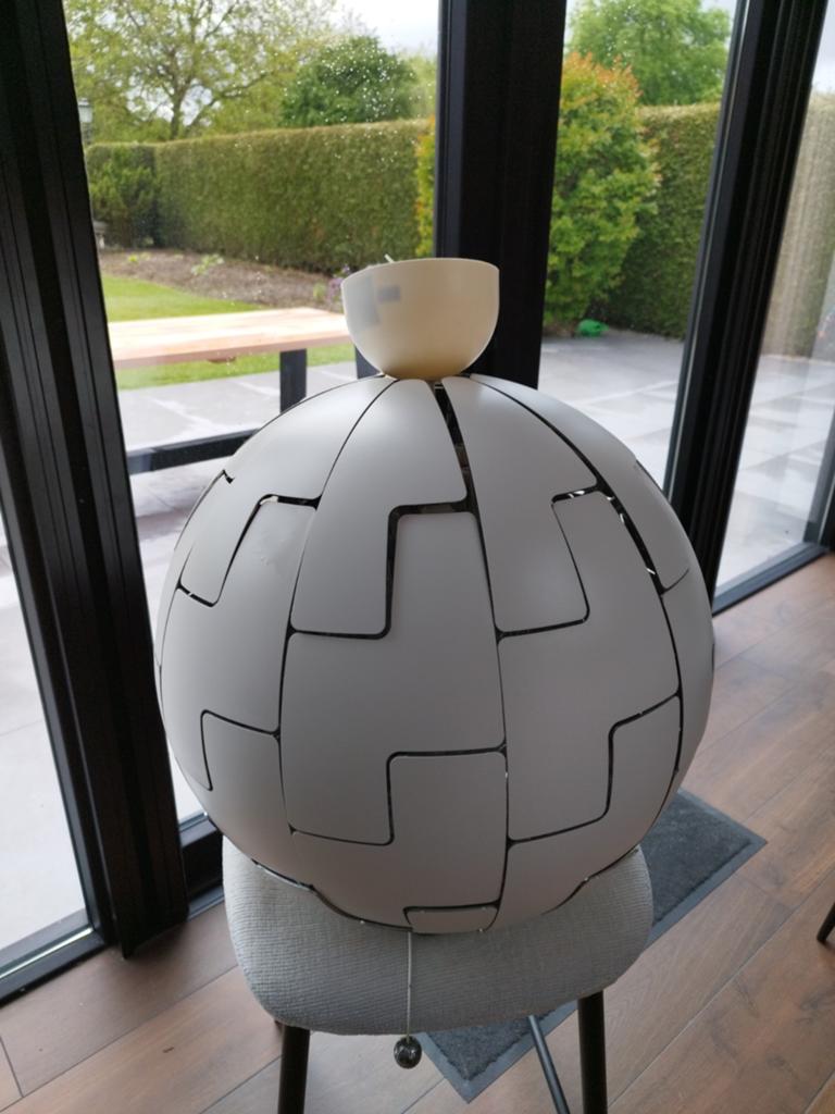 Ikea lamp, trektouw open en dicht. Zilver wit. Groot, Huis en Inrichting, Lampen | Hanglampen, Ophalen, Zo goed als nieuw, Kunststof