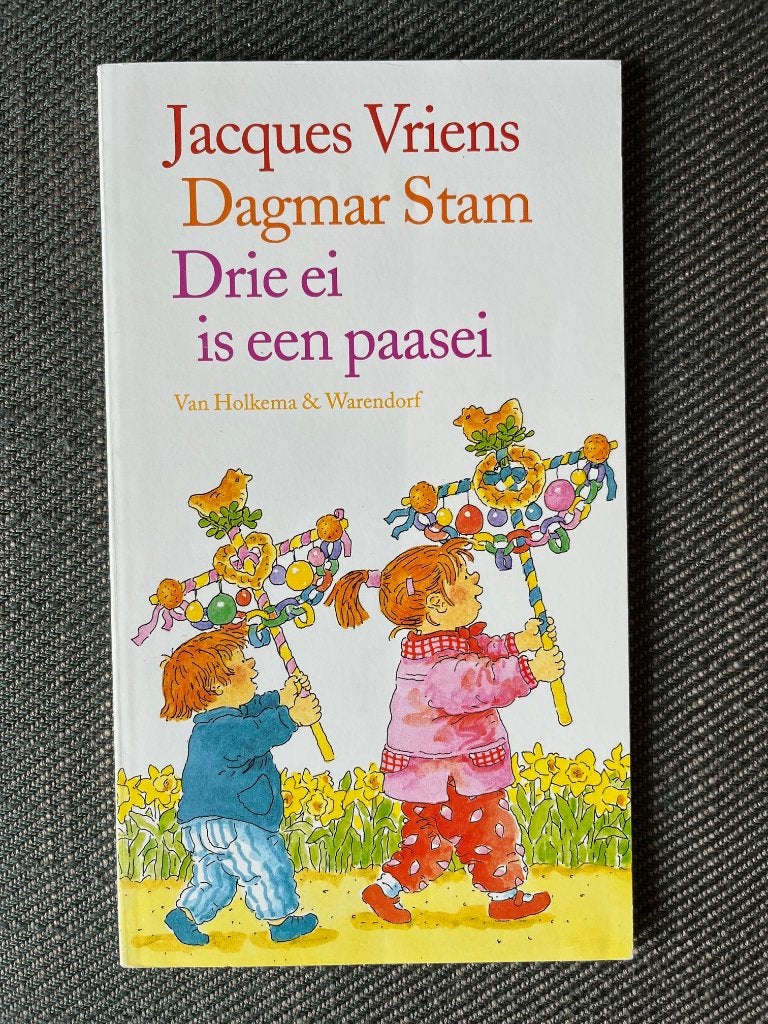 Jacques Vriens - Drie ei is een paasei., Boeken, Fictie algemeen, Ophalen of Verzenden, Zo goed als nieuw, Voorleesboek