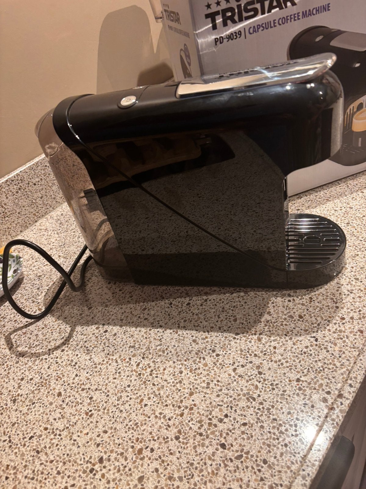 Koffie machine capsule, Ophalen of Verzenden, Zo goed als nieuw, Koffiemachine