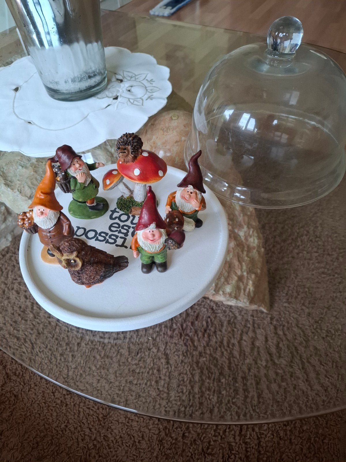 Leuke stolp met figuurtjes erin 3 euro, Kunststof, Ophalen of Verzenden, Zo goed als nieuw, Inclusief decoratie