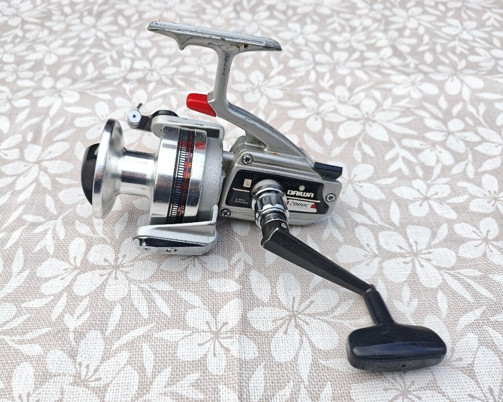 Daiwa 7000C (7000 C) Zeemolen Silver Serie # vintage, Ophalen of Verzenden, Gebruikt, Molen