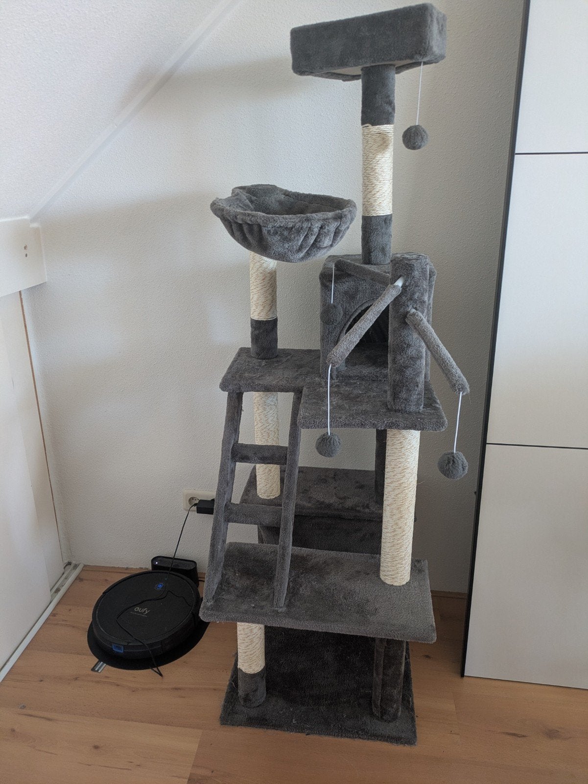 Katten toren, Ophalen, Zo goed als nieuw