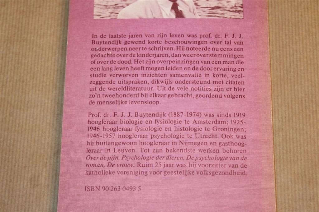 Aandenken — Bezinning Levensloop, Buytendijk, Ophalen of Verzenden, Gelezen