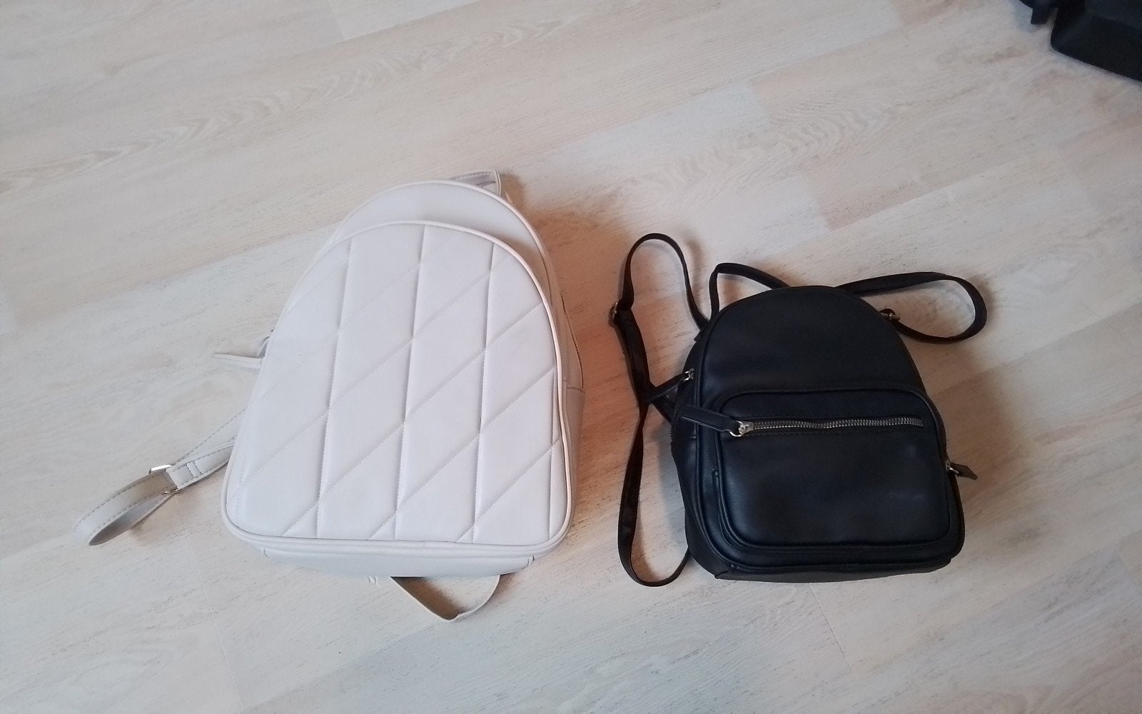 Nieuwe  rugtassen, Sieraden, Tassen en Uiterlijk, Tassen | Rugtassen, Ophalen of Verzenden, Zo goed als nieuw, Overige merken