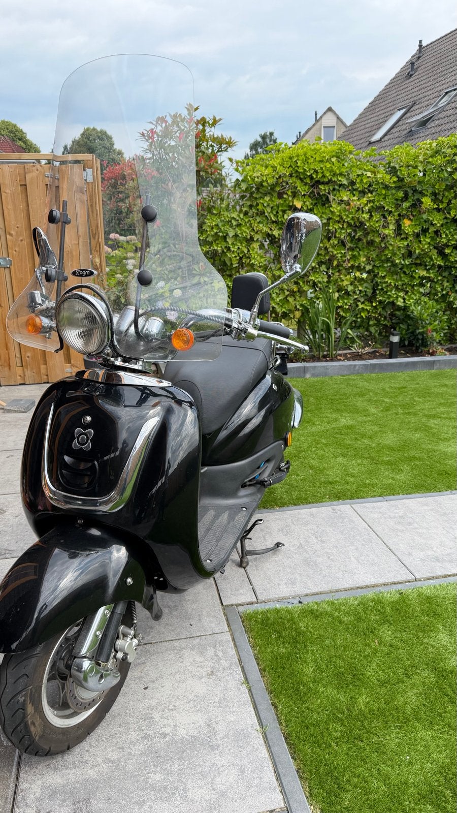 AGM Retro Scooter Zwart - Zo goed als nieuw, Ophalen, Zo goed als nieuw, Benzine, Overige merken