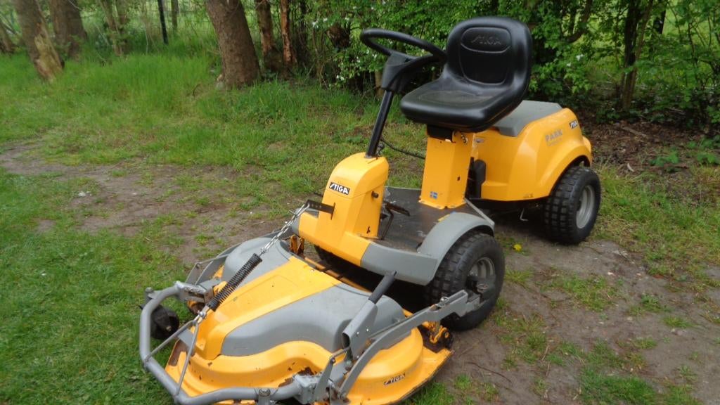 wegens inruil stiga park hst 14  frontmaaier goedlopend, Ophalen, Gebruikt, Nederland, Stiga