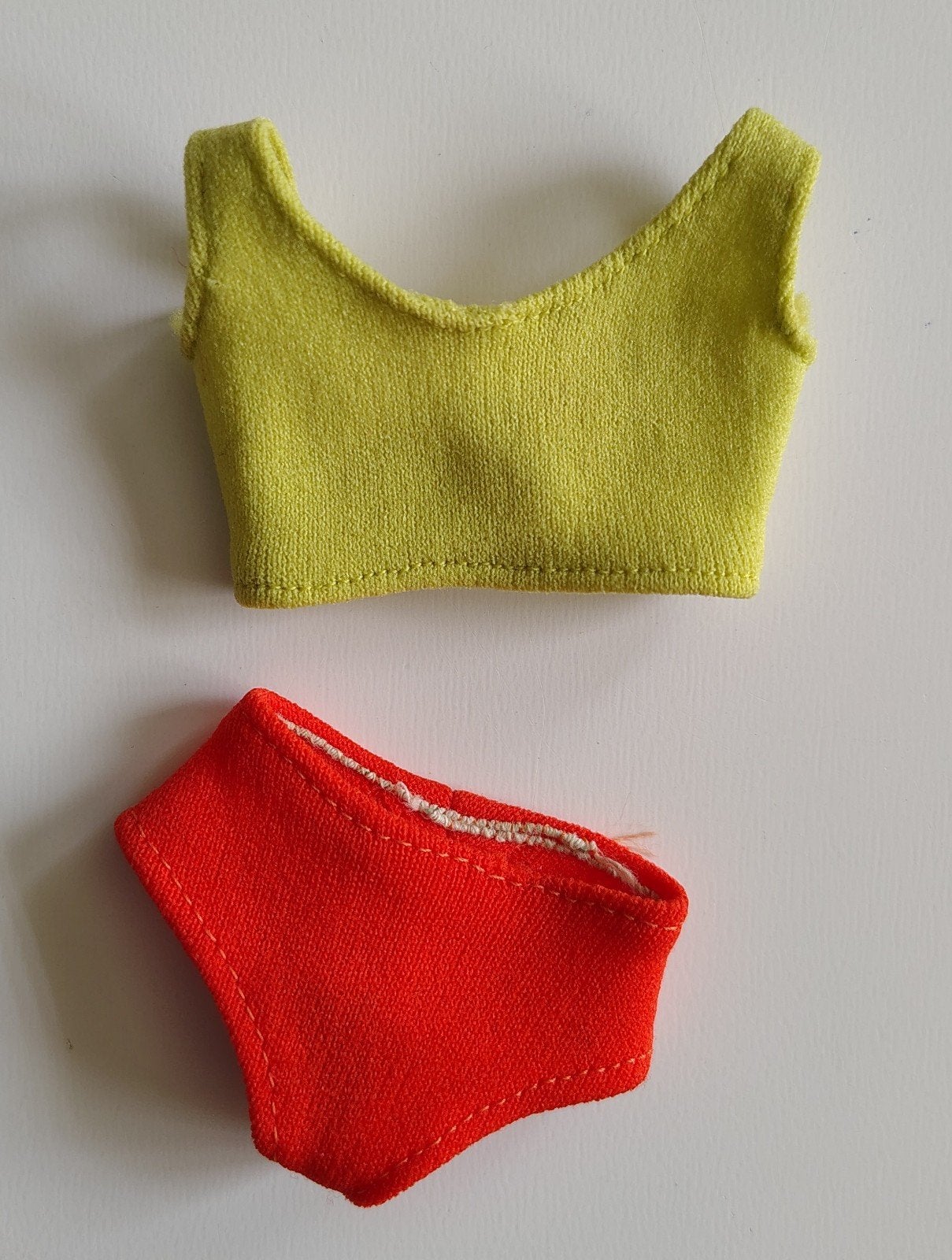 Barbie Midge Mattel orginele bikini geel/oranje 1963 HTF, Verzamelen, Ophalen of Verzenden, Pop