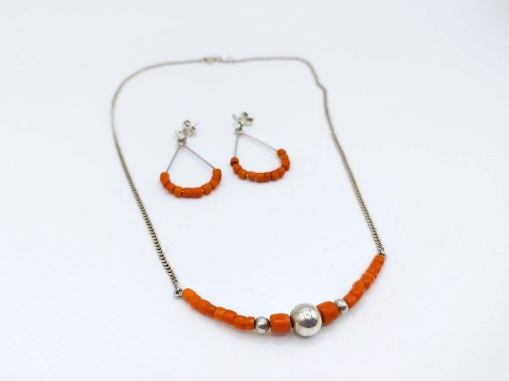 Zilveren ketting en oorbellen met bloedkoraal, 42 cm, Info@zilverwebsite.nl, Verzenden, Zo goed als nieuw, Zilverwebsite.nl