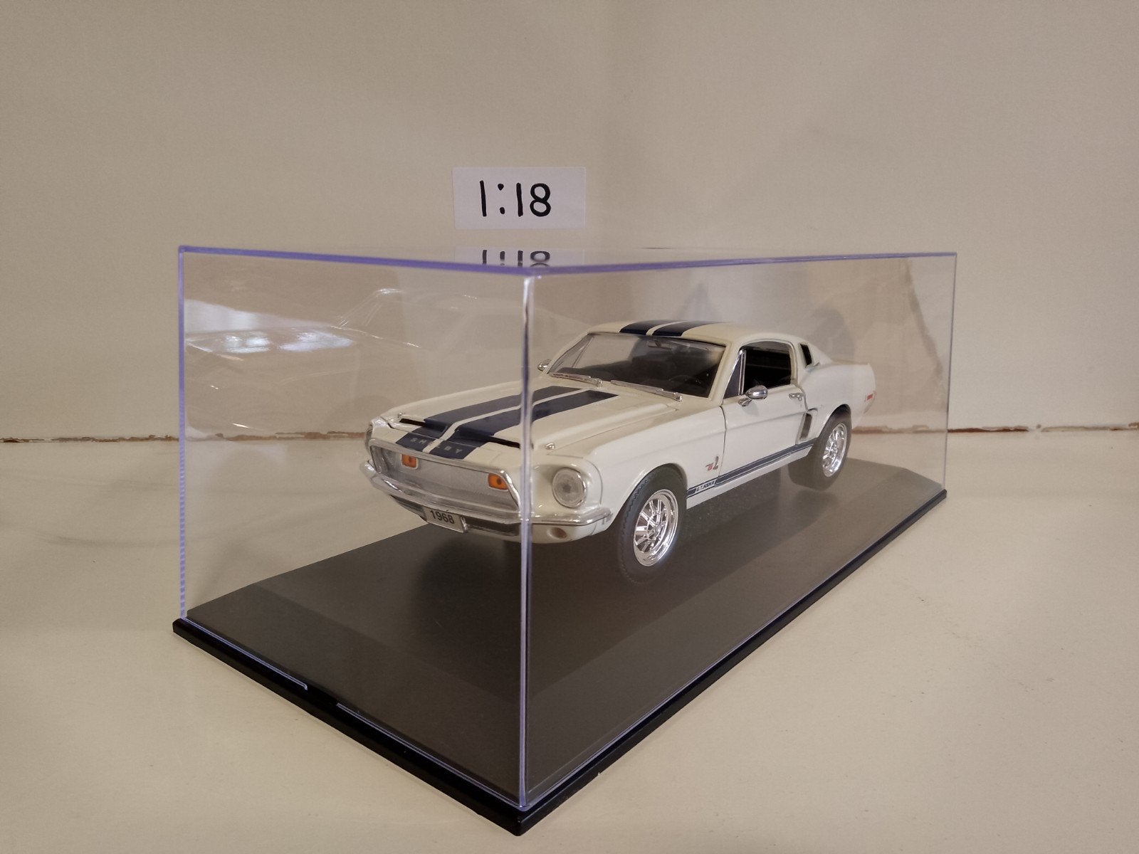 Solido 68' Ford Mustang GT500 KR Shelby, Hobby en Vrije tijd, Modelauto's | 1:18, Ophalen of Verzenden, Zo goed als nieuw, Auto