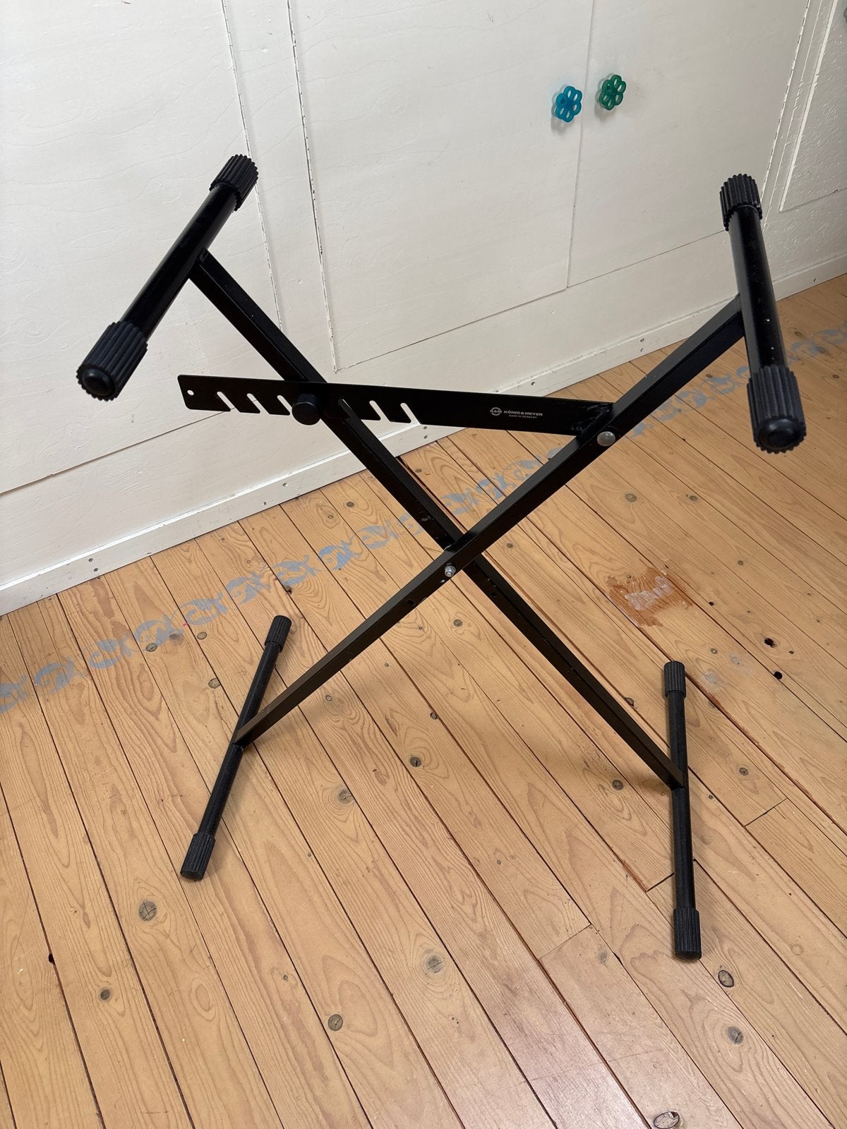 König & Meyer Keyboardstandaard, Muziek en Instrumenten, Ophalen, Zo goed als nieuw, Instrumentstandaard, Keyboard of Synthesizer