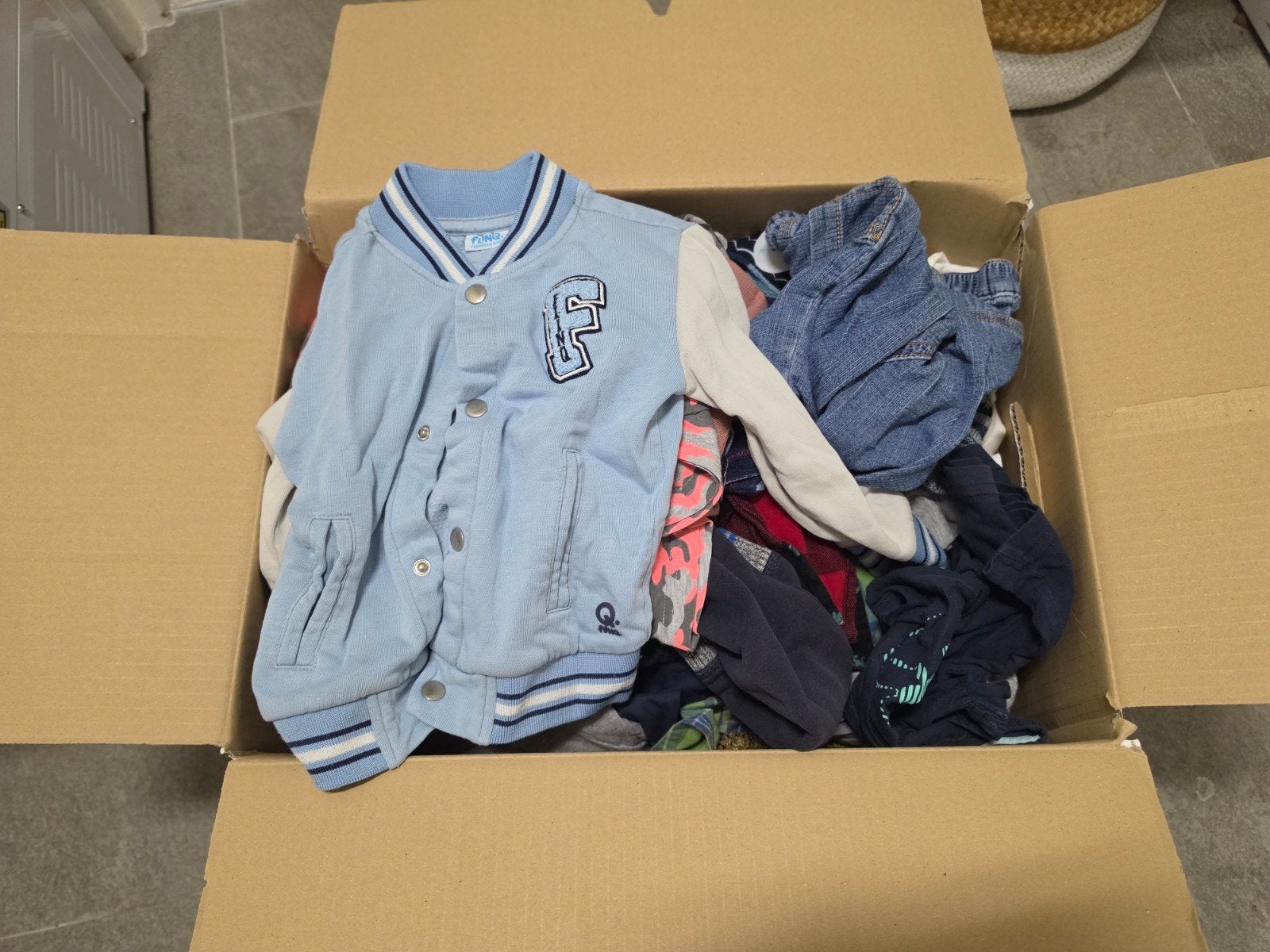 Jongenskleding pakket - Doos vol diverse maten 80-104, Ophalen of Verzenden, Gebruikt, Overige maten