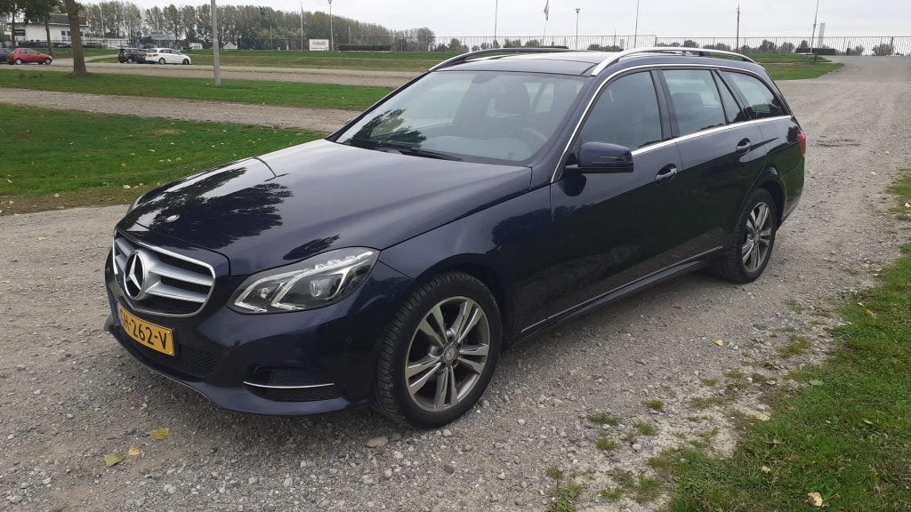 Mercedes-Benz E-Klasse 2.2 CDI E200 Estate AUT 2015 Blauw, Auto's, Automaat, Euro 5, Blauw, Origineel Nederlands