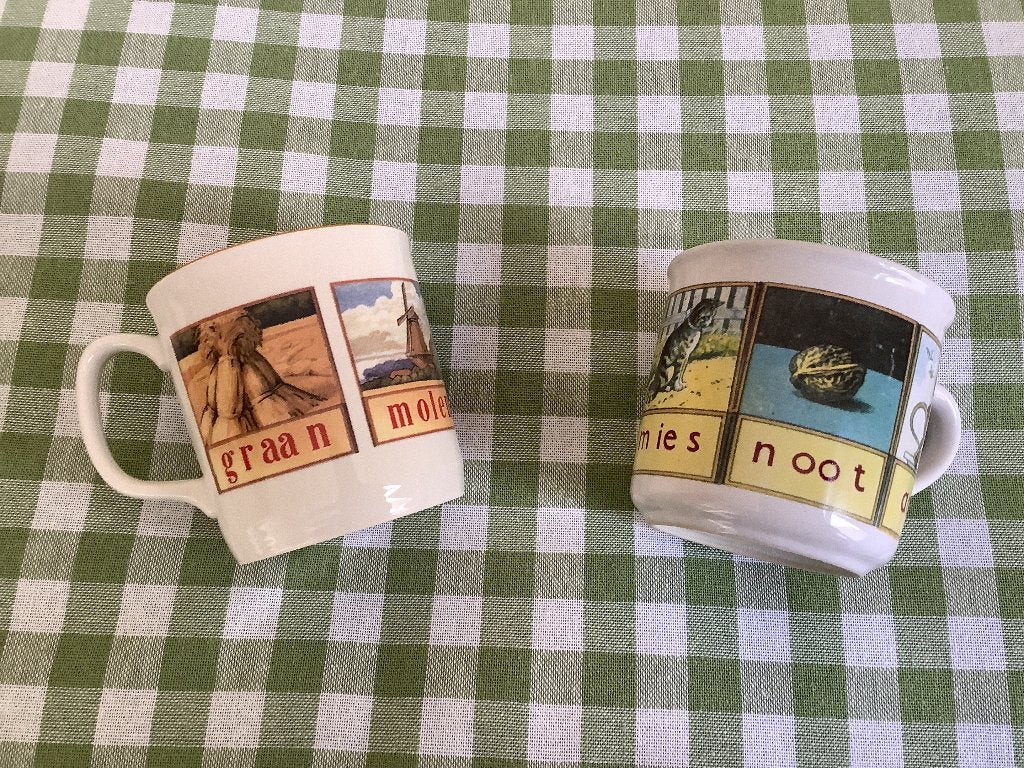 Mokken, Huis en Inrichting, Ophalen, Zo goed als nieuw, Overige stijlen, Kop(pen) en/of Schotel(s)