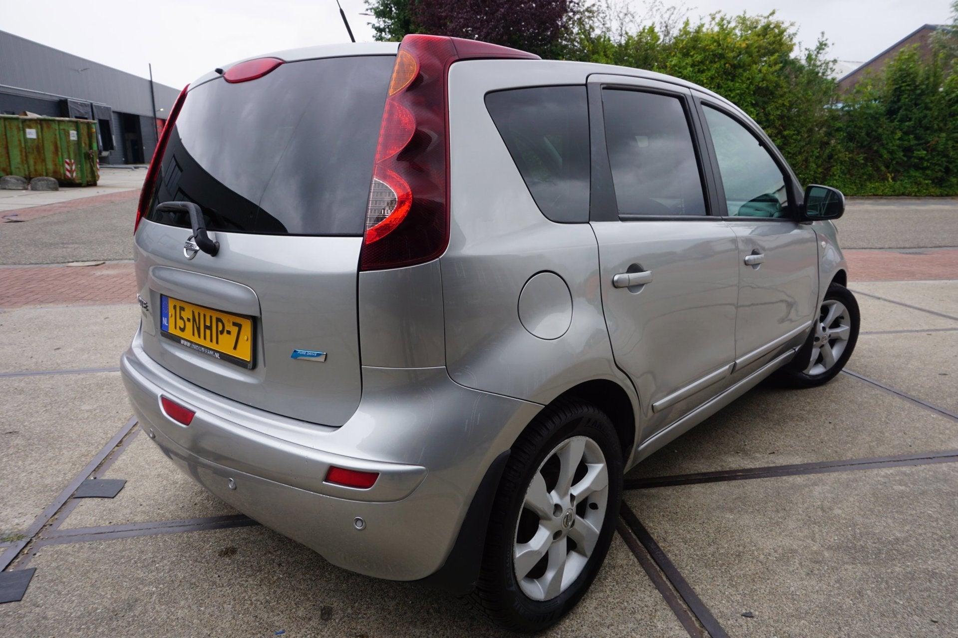 Nissan Note 1.4 Life +, Auto's, Voorwielaandrijving, Stof, Gebruikt, Zwart