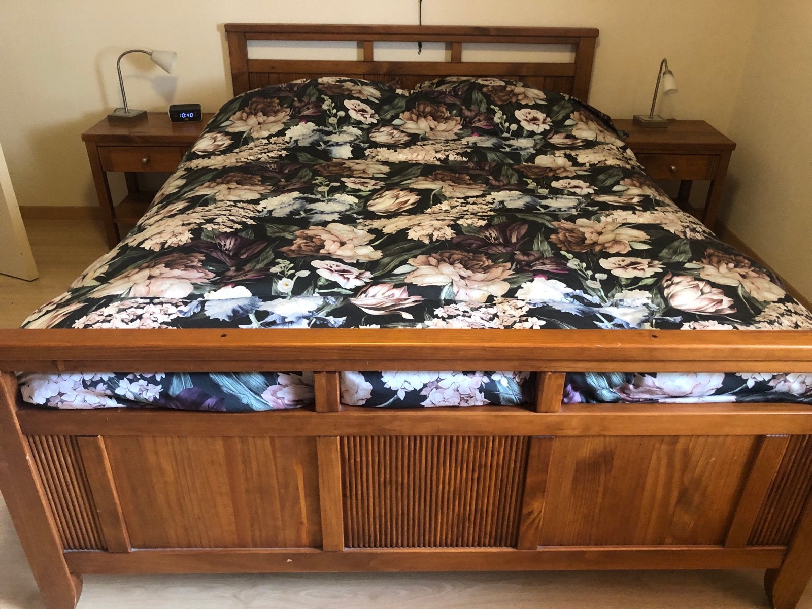 Complete Slaapkamer Set: Bed, Nachtkastjes en Kledingkast, Ophalen, Gebruikt, Tweepersoons