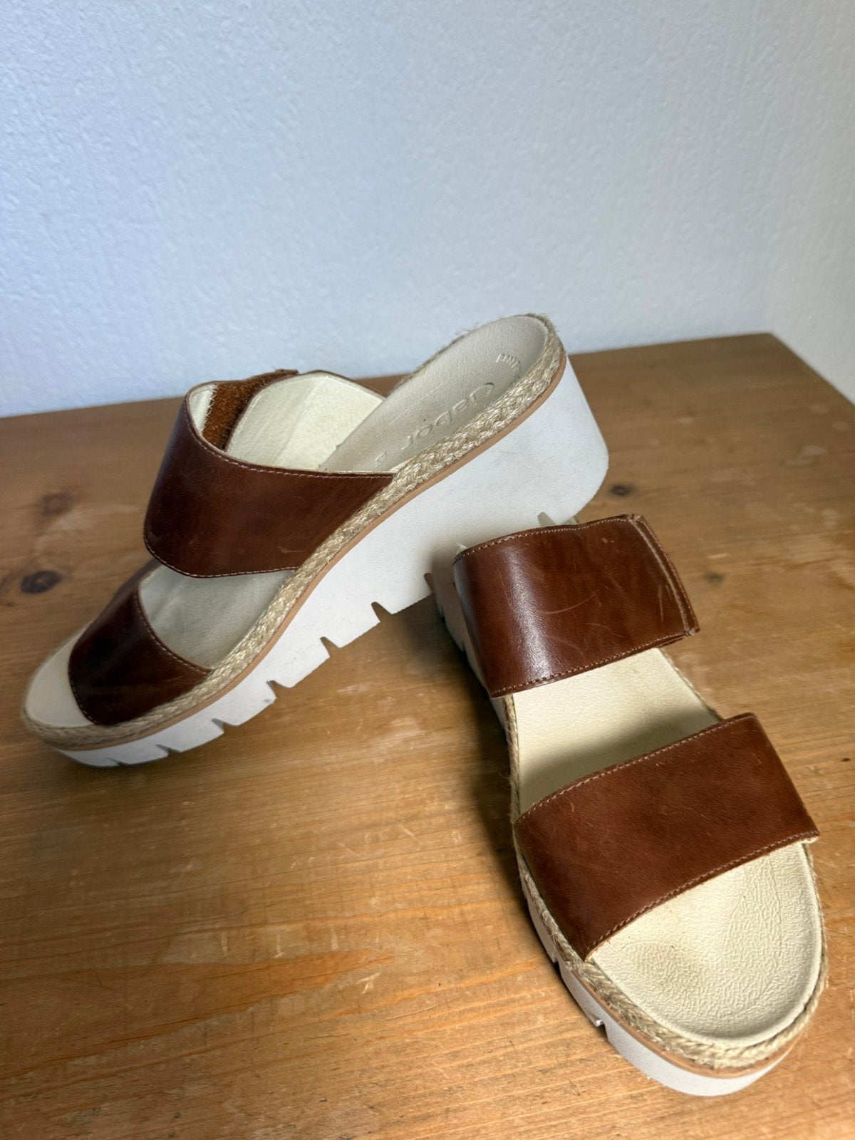 Super leuke sandalen/slippers Gabor cognacz, mt 6,5, Kleding | Dames, Bruin, Zo goed als nieuw, Sandalen of Muiltjes, Ophalen of Verzenden