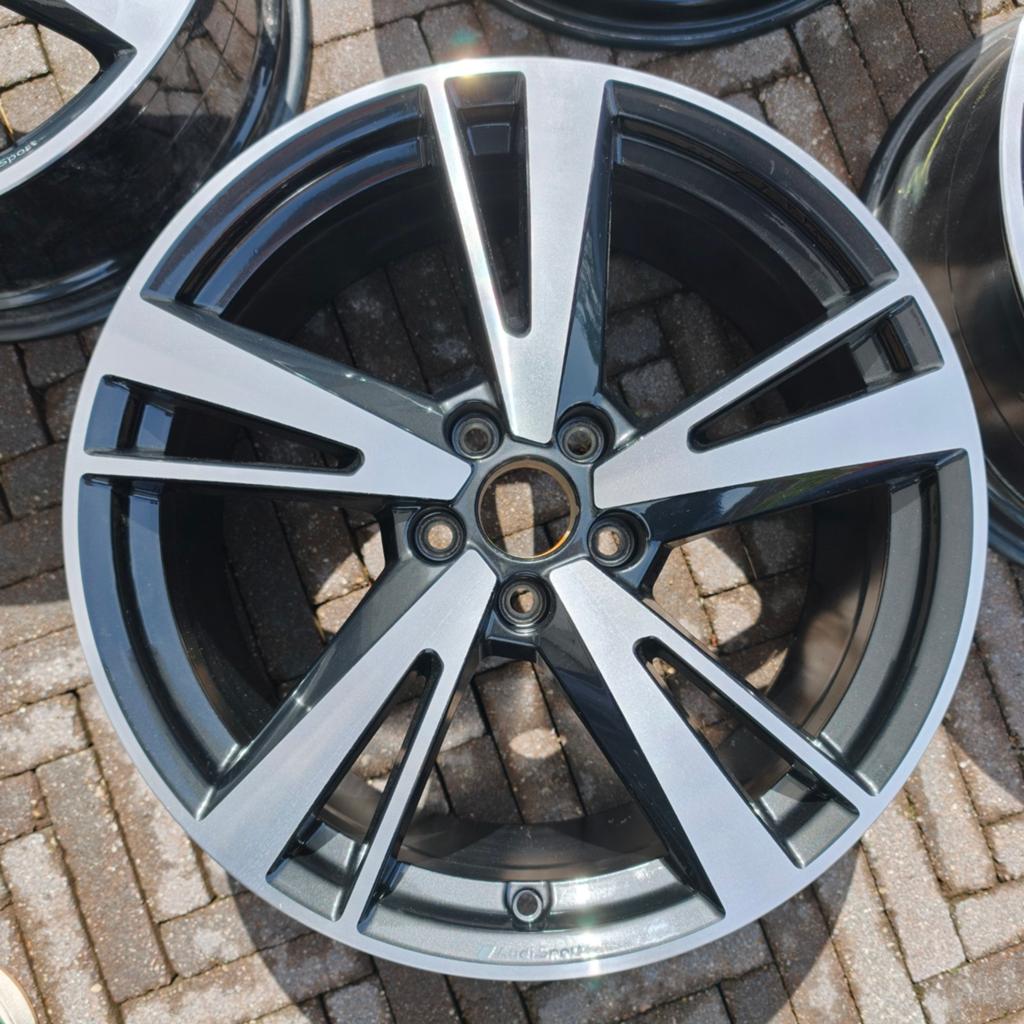 Audi A3 S3 RS3 19 inch Velgen (origineel), Auto-onderdelen, Banden en Velgen, Gebruikt, Velg(en), 235 mm, Personenwagen