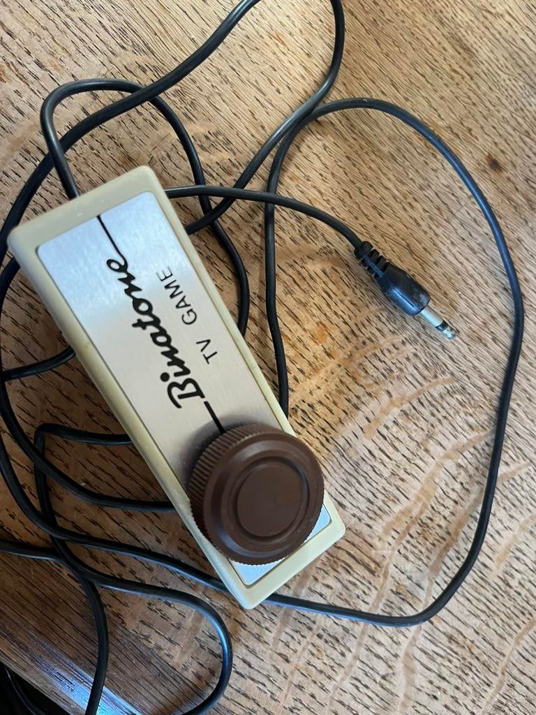 Binatone TV game controller, Spelcomputers en Games, Spelcomputers | Atari, Ophalen of Verzenden, Gebruikt, Met 1 controller, Atari 2600
