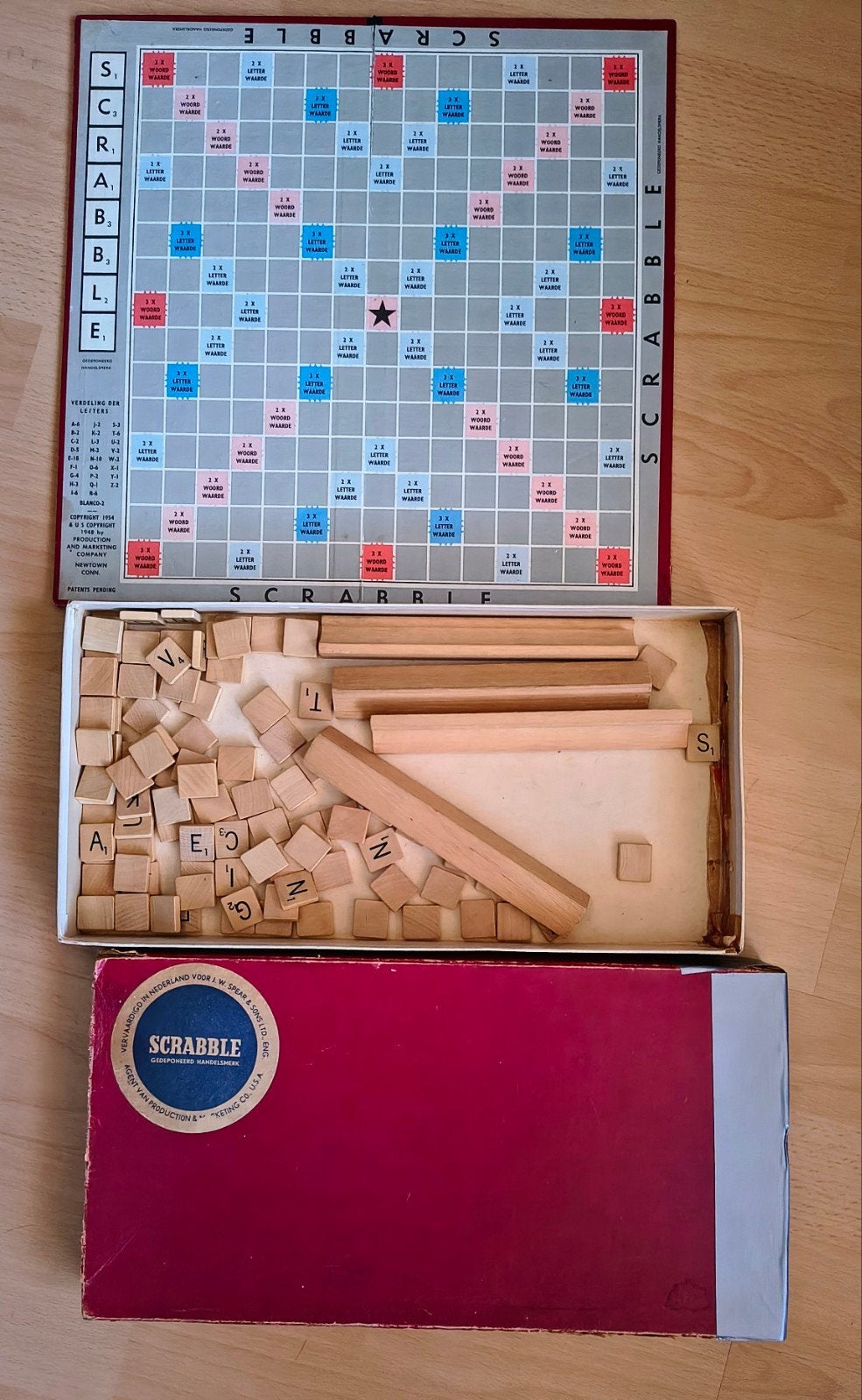 Vintage Scrabble Bordspel - Compleet en Goede Staat, Een of twee spelers, Ophalen of Verzenden, Gebruikt, J.W. Spear & Sons Ltd.