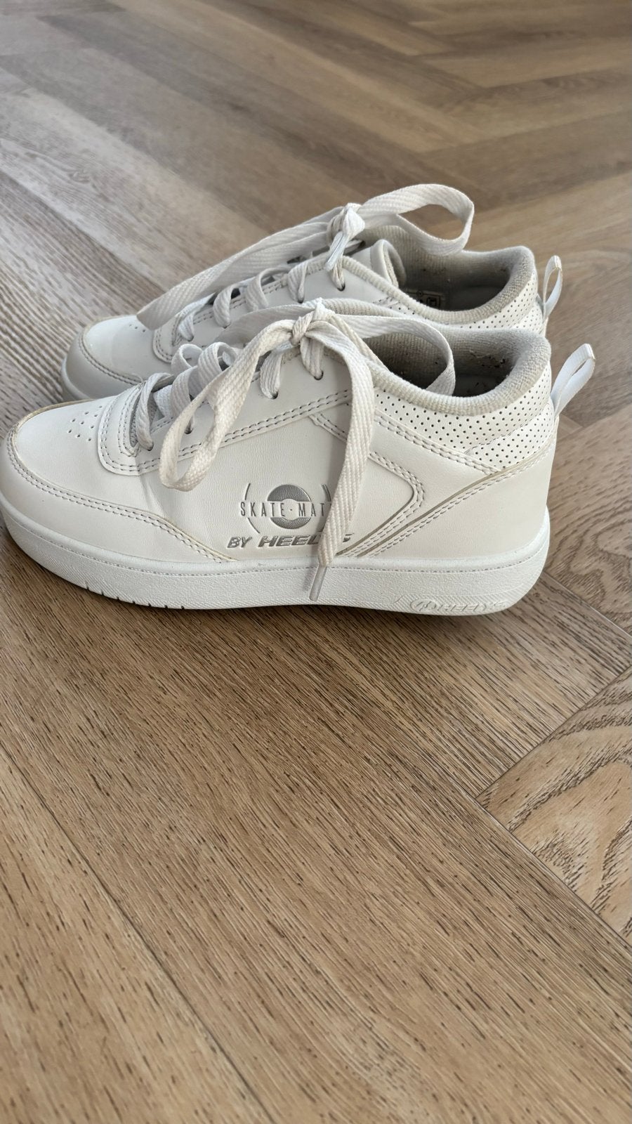 Witte Heelys sneakers maat 34, Ophalen of Verzenden, Gebruikt, Kinderen