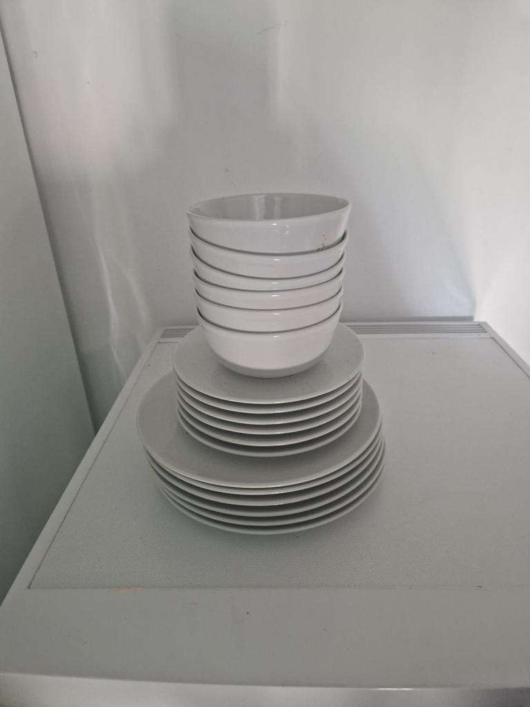 16delig ikea servies, Ophalen, Zo goed als nieuw, Bord(en), Overige stijlen