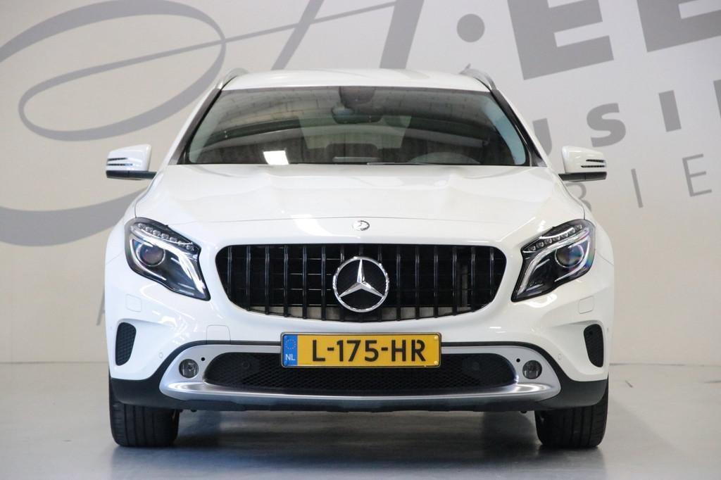 Mercedes-Benz GLA-klasse 200 Achteruitrijcamera/trekhaak, Gebruikt, 715 kg, Wit, Bedrijf