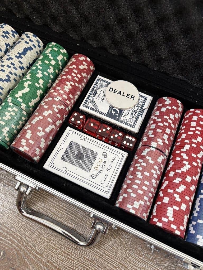Pokerset 500 Chips Aluminium Case, Ophalen of Verzenden, Zo goed als nieuw