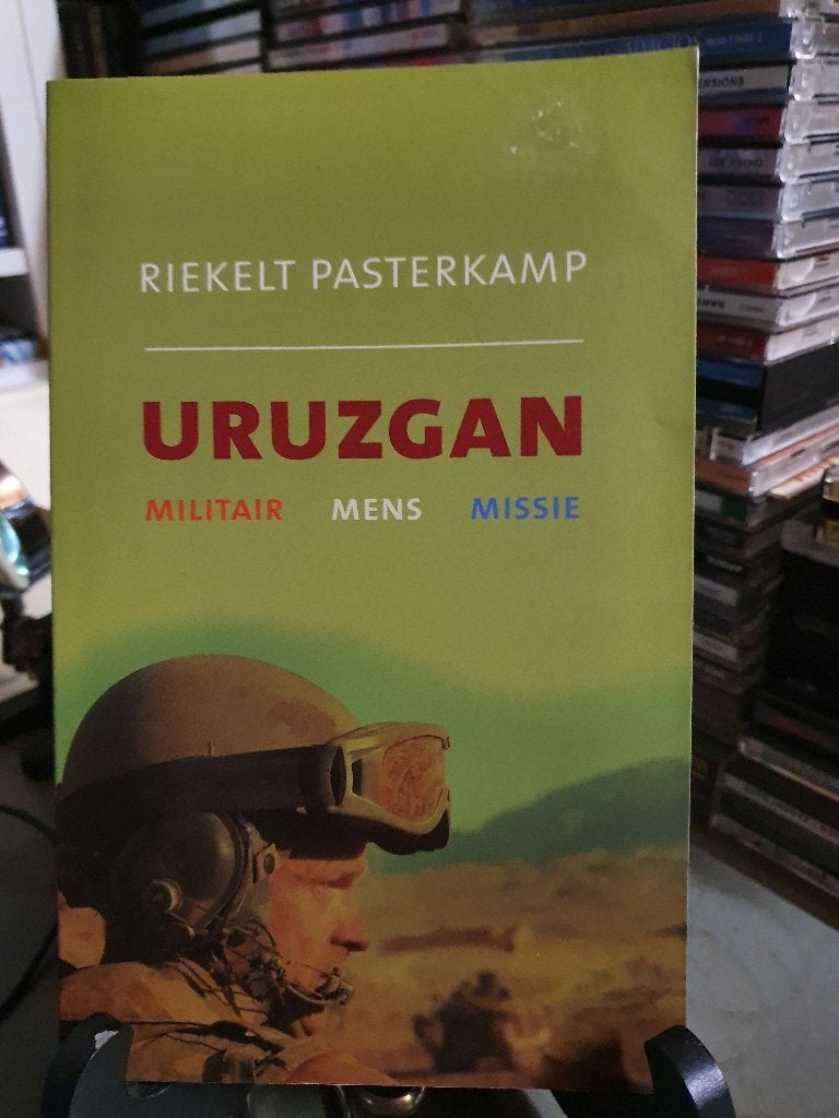 Riekelt Pasterkamp URUZGAN Militair Mens Missie, Ophalen, Zo goed als nieuw