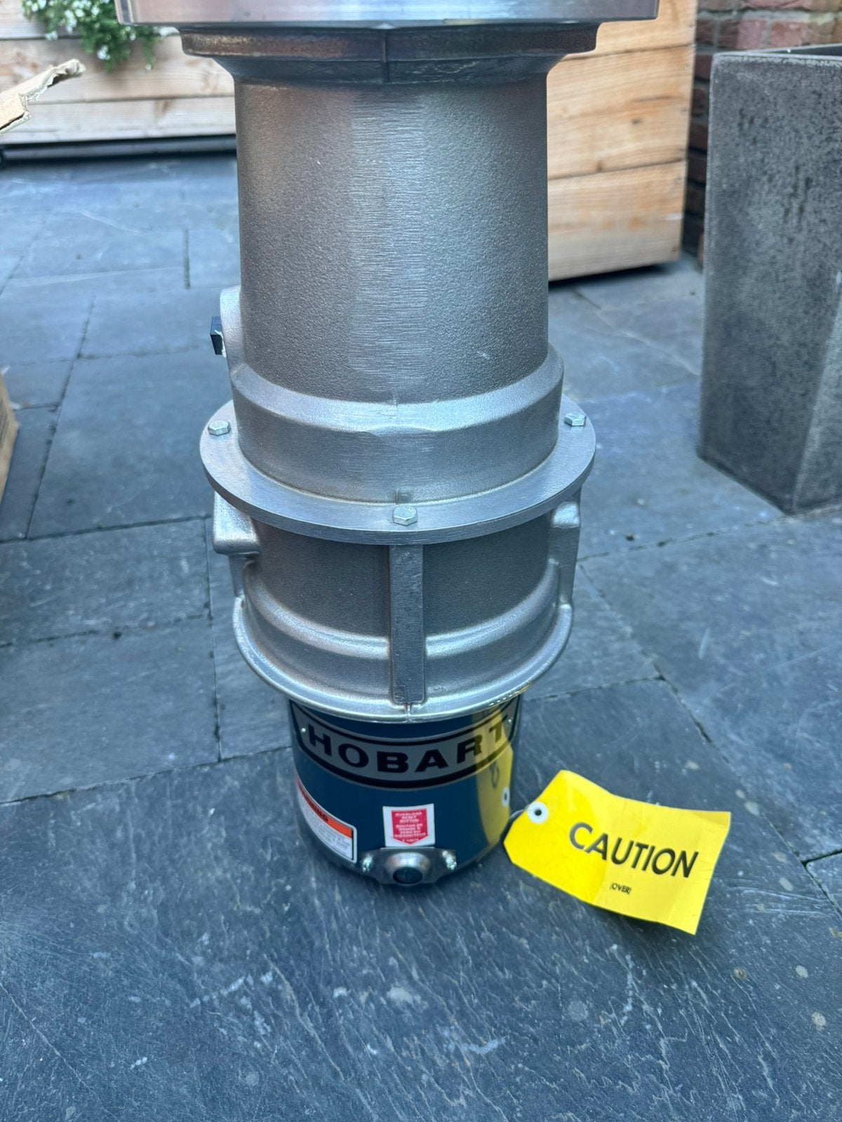 Hobart food disposer, Ophalen