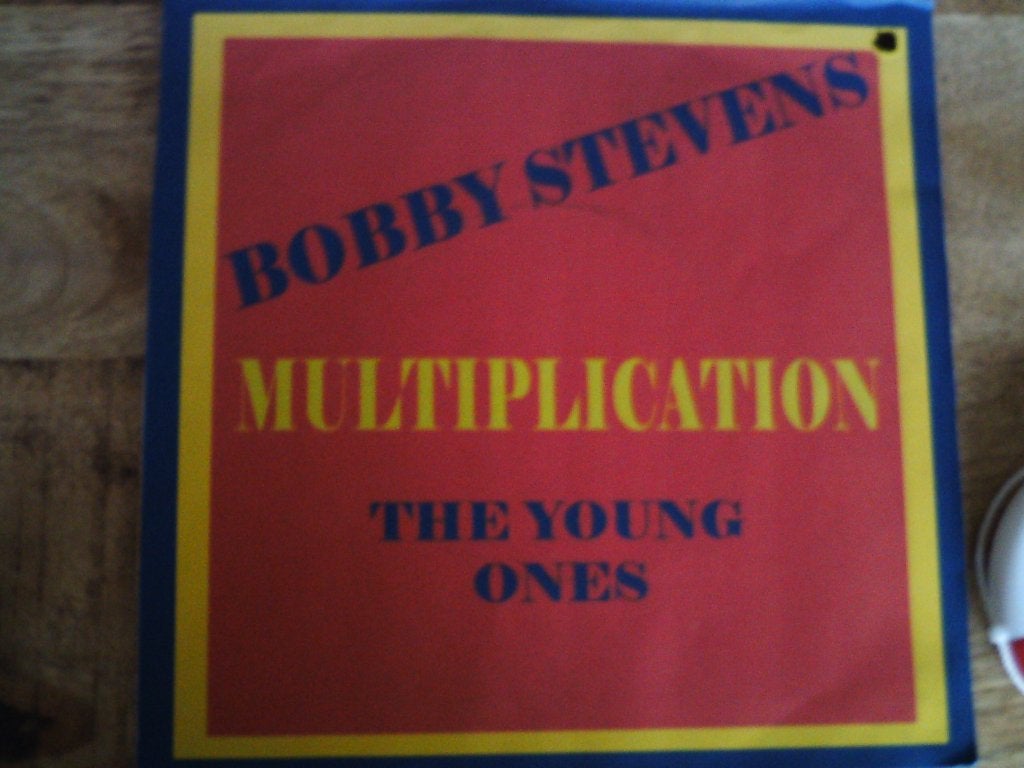 Bobby Stevens - Multiplication / The Young Ones (Vinyl) 18a, 7 inch, Ophalen of Verzenden, Zo goed als nieuw, Pop