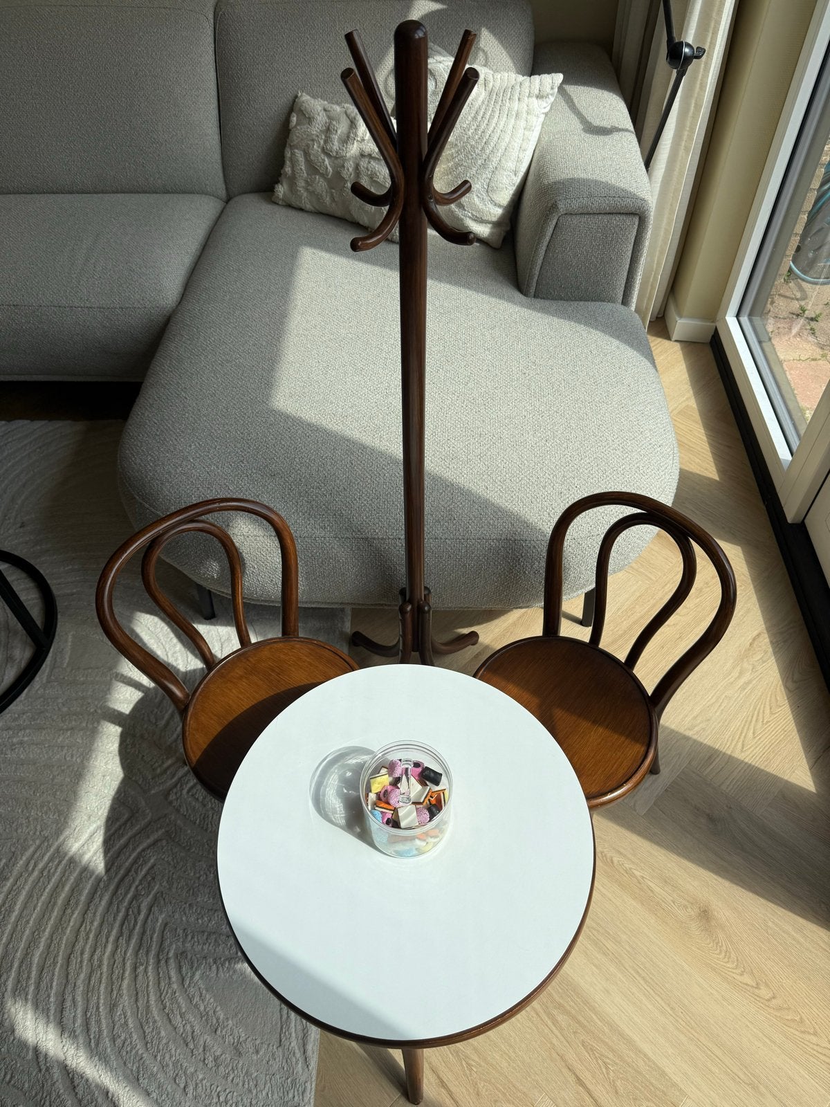 Kinder tafelset Thonet stijl met 2 stoelen en kapstok, Ophalen, Gebruikt, Tafel(s) en Stoel(en)