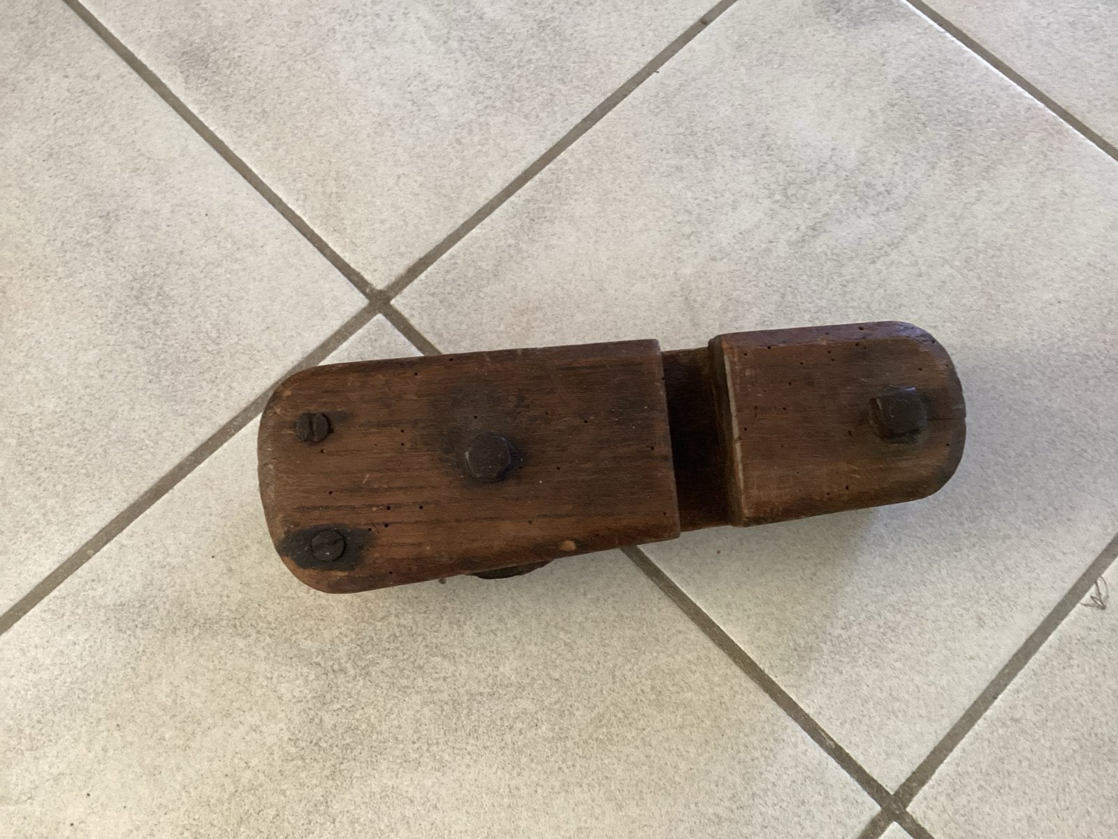 Oude houten katrol - decoratief item, Ophalen