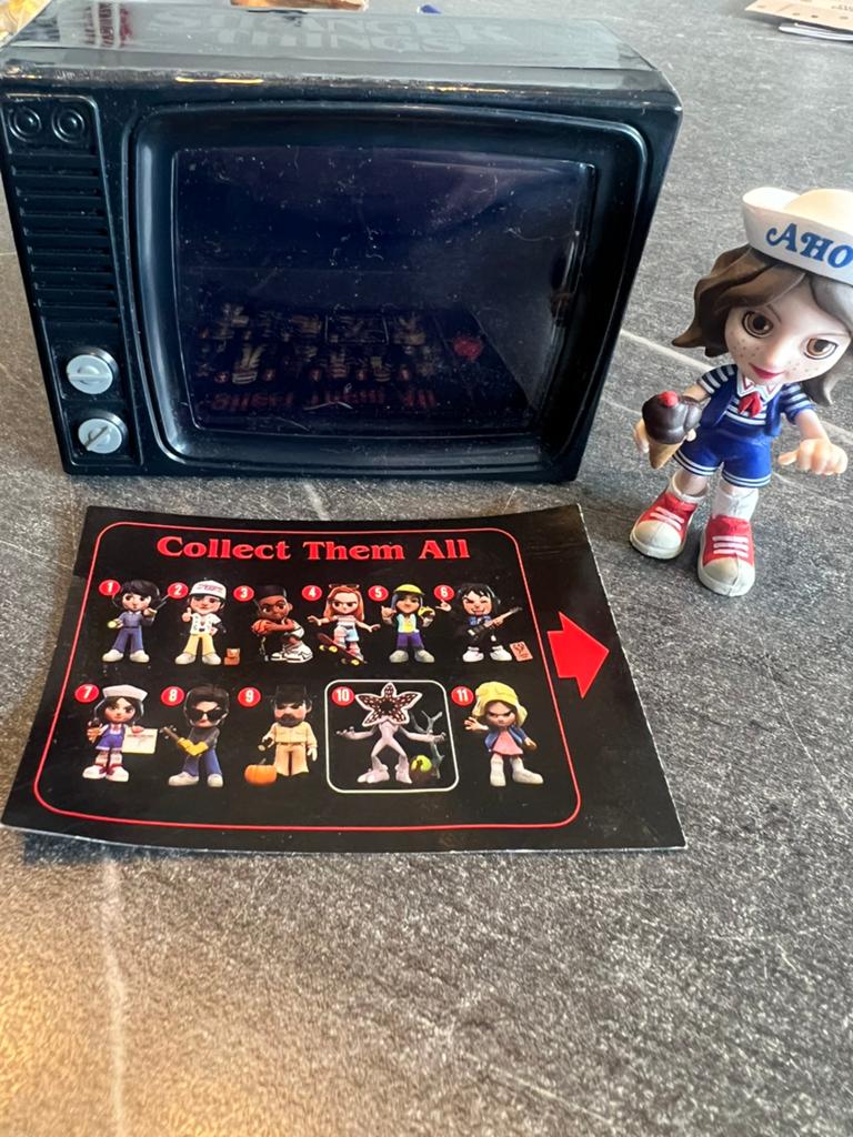 Stranger things tv capsule, Ophalen of Verzenden