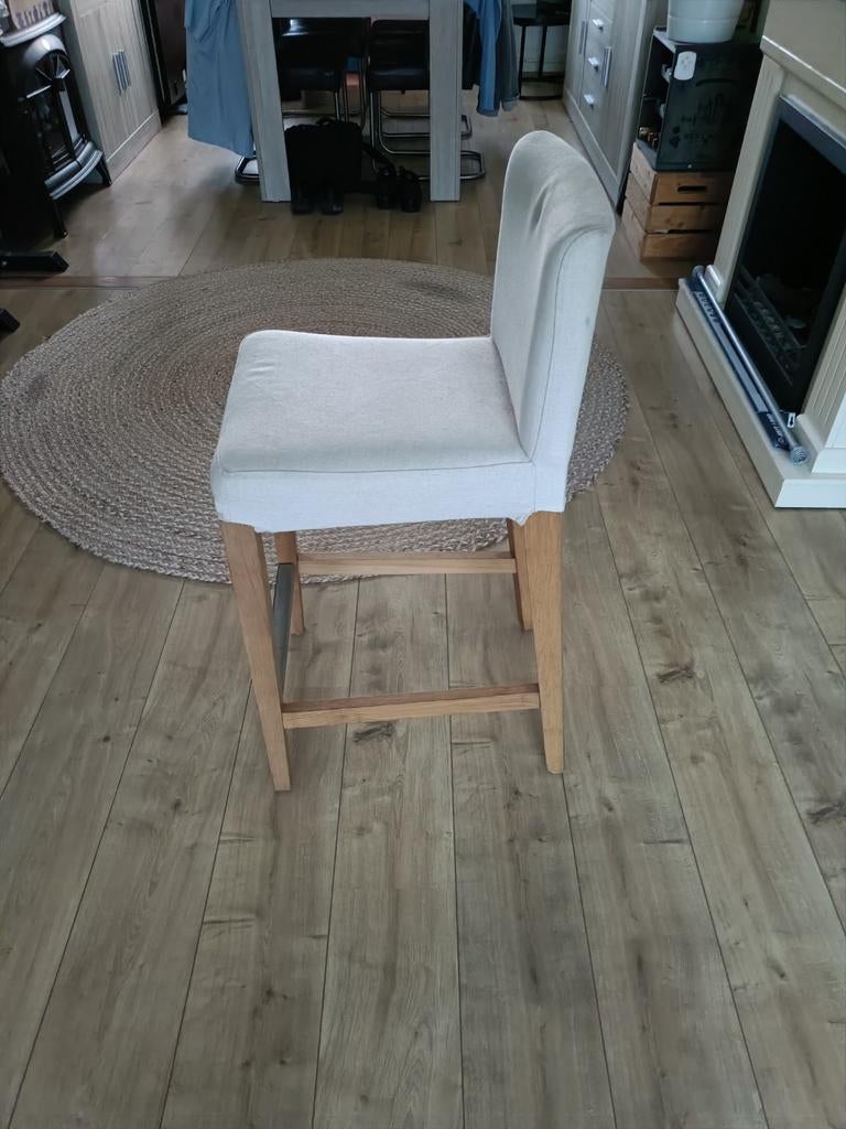 Ikea barkrukken, 2 krukken, Ophalen, Hout, 60 tot 90 cm