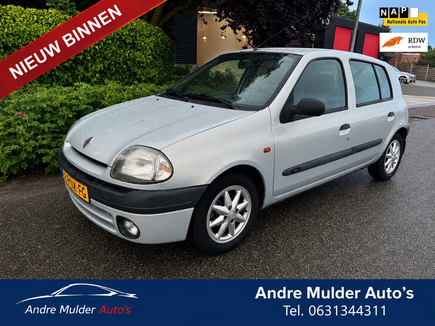 Renault Clio 1.6 RN AUTOMAAT bj 2000 Grijs Nieuwe Apk, Auto's, 535 kg, 40 €/maand, 4 cilinders, Origineel Nederlands