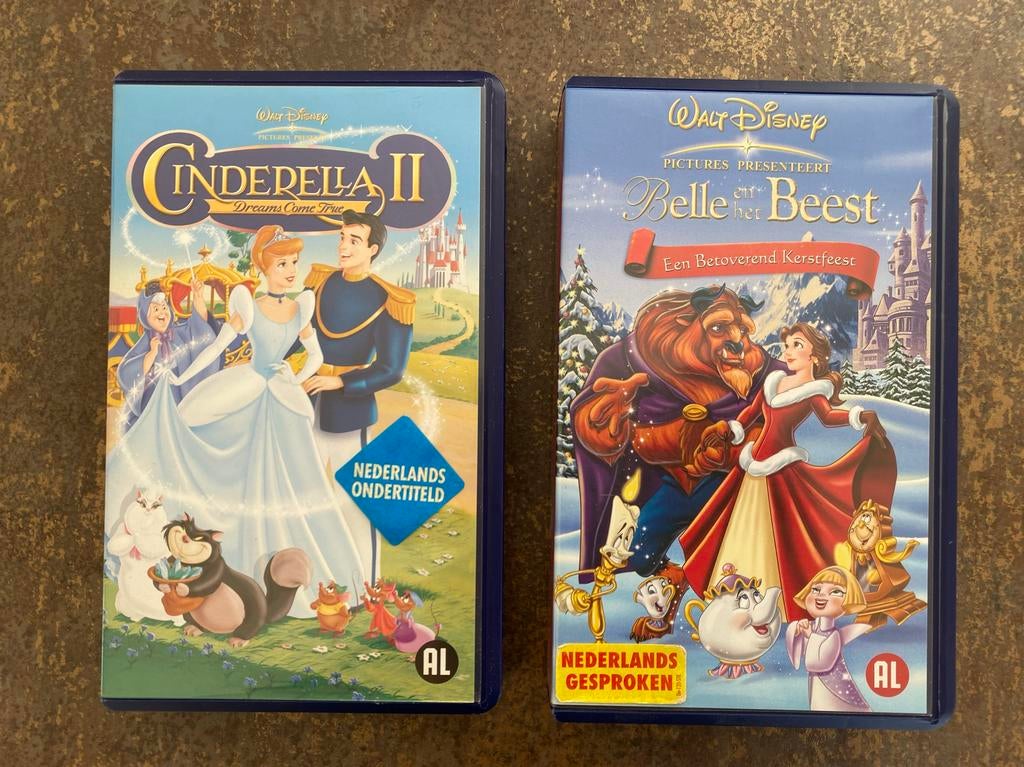 Videobanden Disney: Cinderela II en Belle en het Beest, Alle leeftijden, Ophalen of Verzenden, Gebruikt, Overige genres