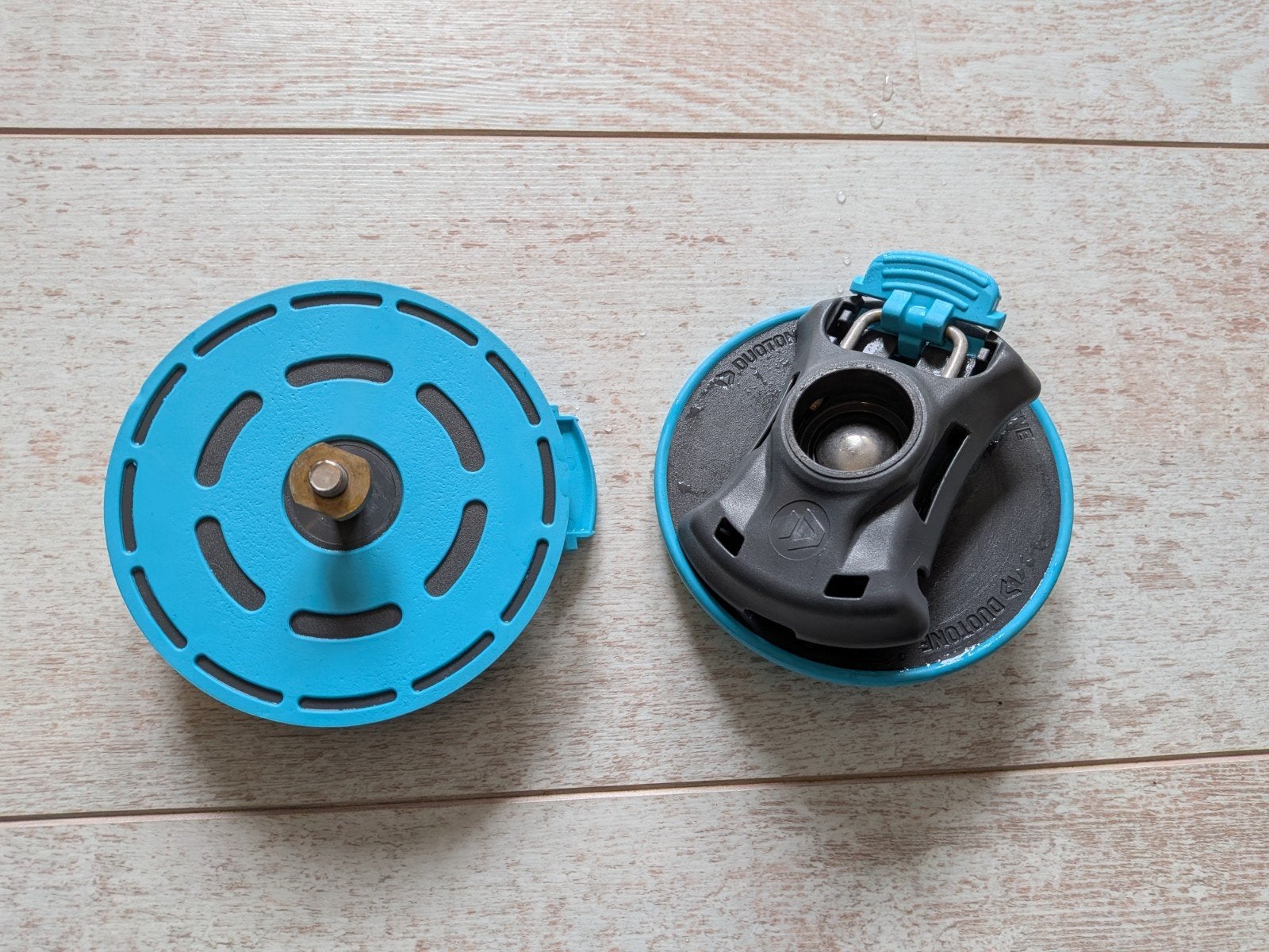 2x Duotone iBase baseplate windsurfen - Zeer goede staat, Watersport en Boten, Windsurfen, Ophalen of Verzenden