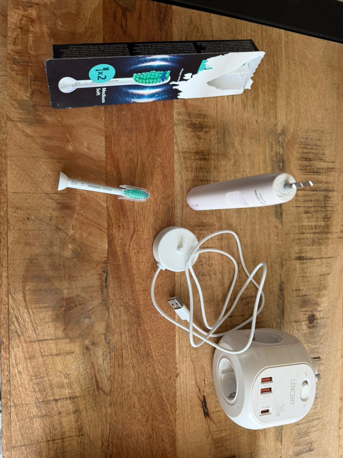 Philips SonicCare 3100-series (HX3673/11), Ophalen of Verzenden, Zo goed als nieuw, Scheren en Epileren