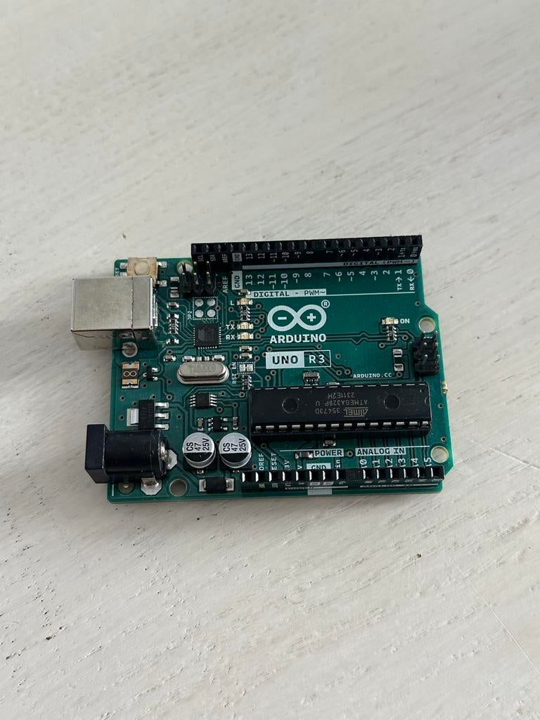 Arduino UNO R3 Microcontroller Board, Ophalen of Verzenden, Zo goed als nieuw