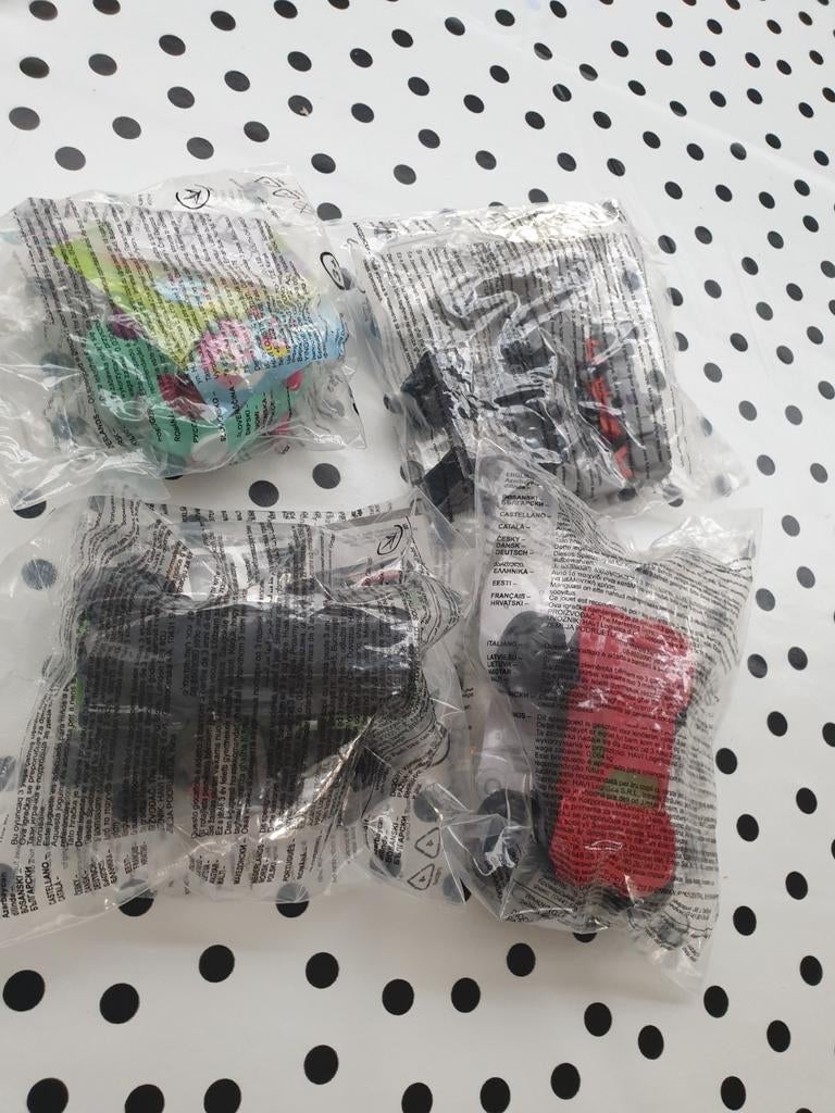 4 Happy Meal Speeltjes autootjes, Kinderen en Baby's, Speelgoed | Overig, Ophalen of Verzenden, Nieuw, Jongen of Meisje