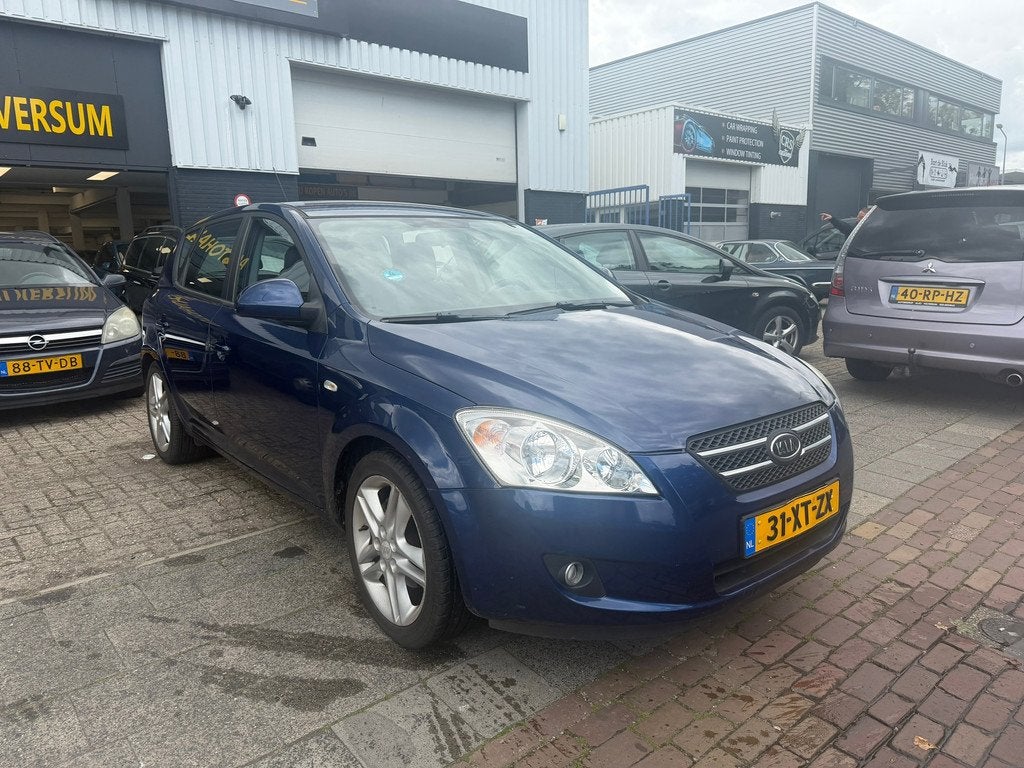Kia Cee'd 1.6 X-ecutive clima, Auto's, Gebruikt, 1591 cc, 4 cilinders, Blauw