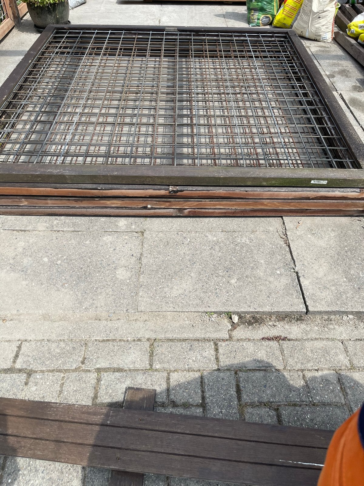 Hardhouten hekwerk met gaaspanelen 180x180, gebruikt, Ophalen of Verzenden, Gebruikt, Hout, Gaashekwerk