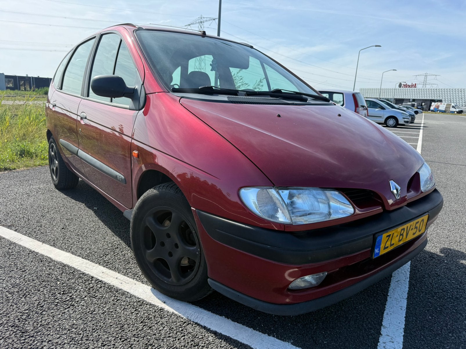 Renault Mégane Scenic 2.0 AUTOMAAT/APK AUG 2027/TREKHAAK, Auto's, 1998 cc, 680 kg, 4 cilinders, Origineel Nederlands