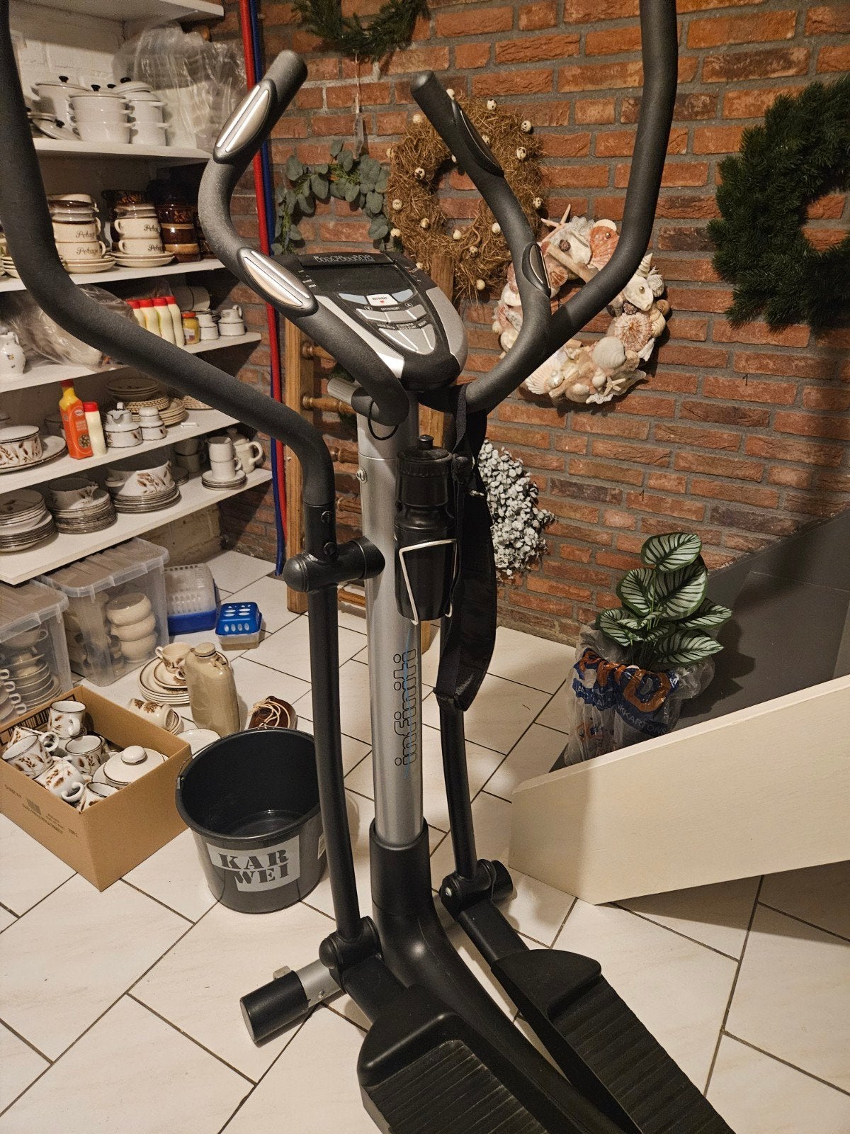 Infiniti Fitness Systems Crosstrainer - Zo goed als nieuw, Sport en Fitness, Ophalen, Zo goed als nieuw, Benen, Crosstrainer