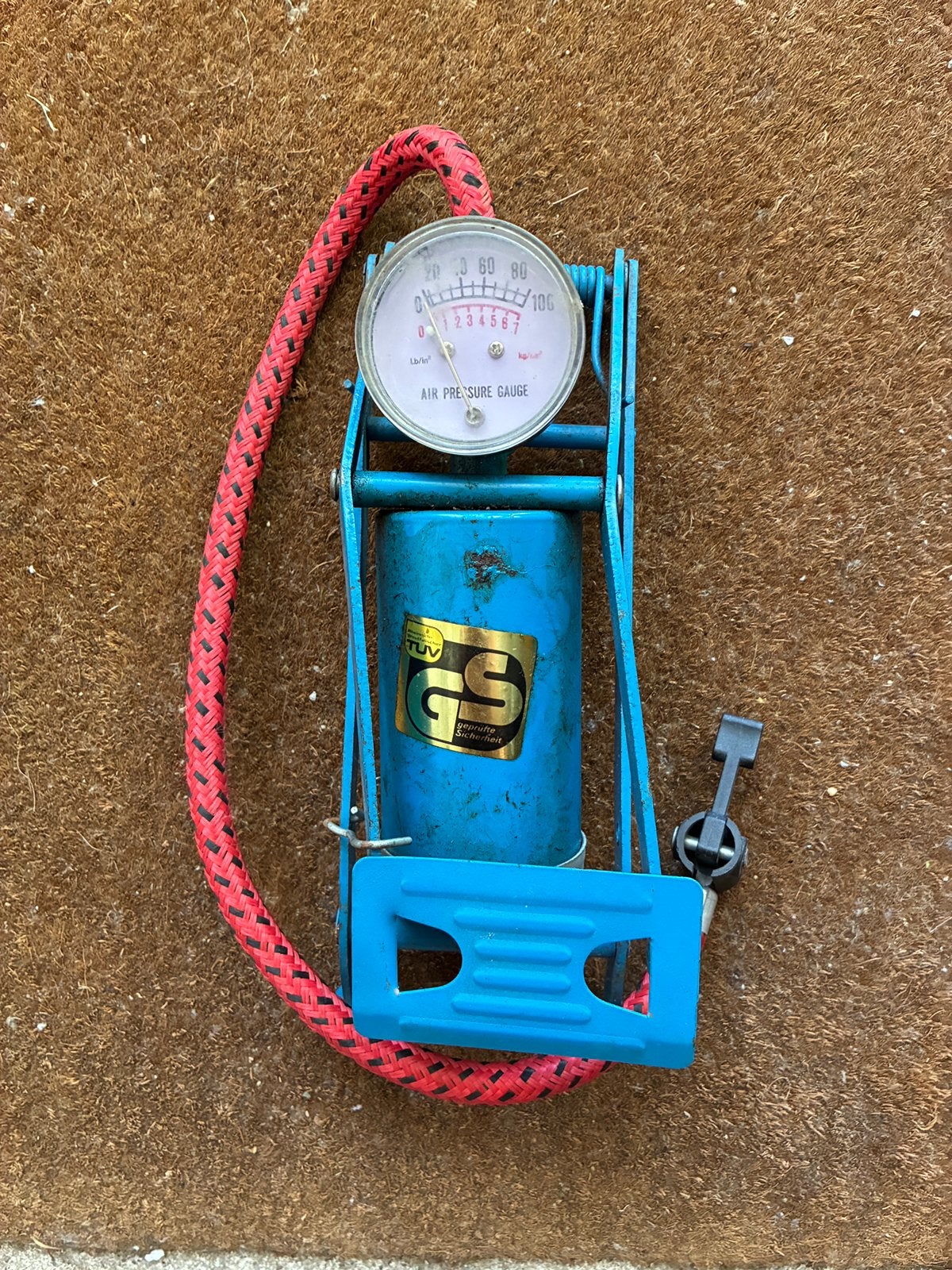Voetpomp met manometer voor auto fiets boot bal, Ophalen of Verzenden, Zo goed als nieuw